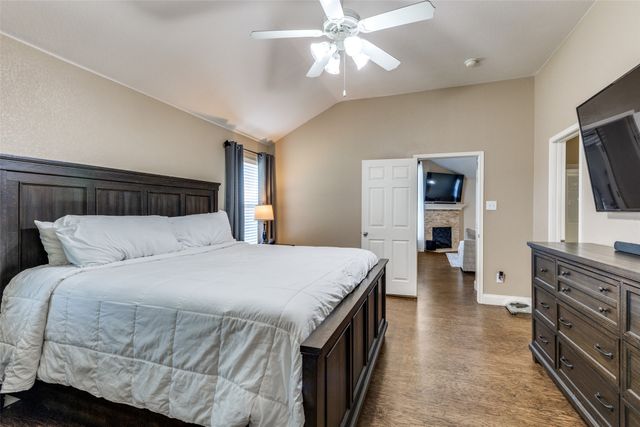 13729 Village Vista Drive, Fort Worth, TX 76052