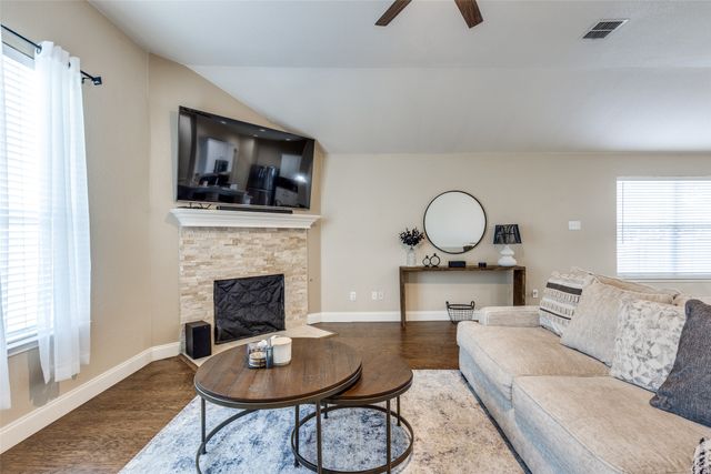 13729 Village Vista Drive, Fort Worth, TX 76052