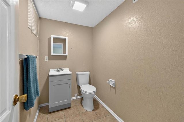 8310 Sterling Avenue, Raytown, MO 64138