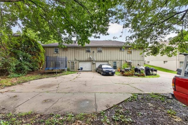 8310 Sterling Avenue, Raytown, MO 64138