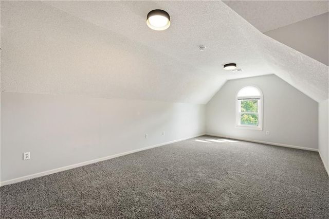 2408 S Ponca Avenue, Independence, MO 64057