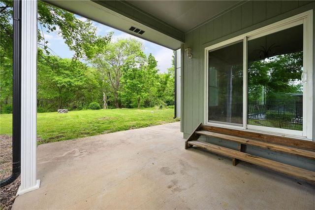 2408 S Ponca Avenue, Independence, MO 64057