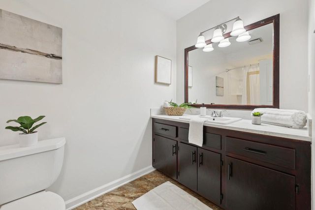 2301 W Glen Hills COURT, Glendale, WI 53209