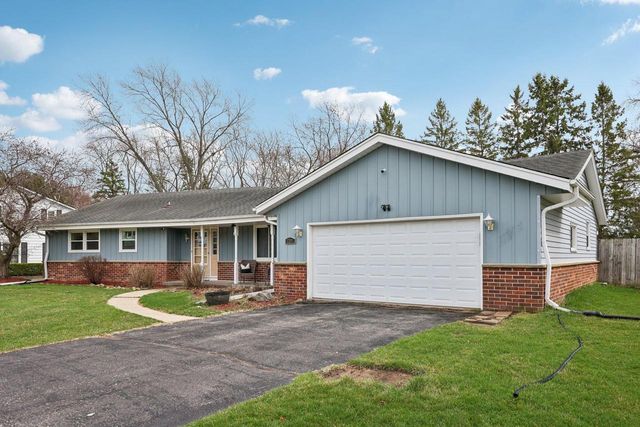 2301 W Glen Hills COURT, Glendale, WI 53209