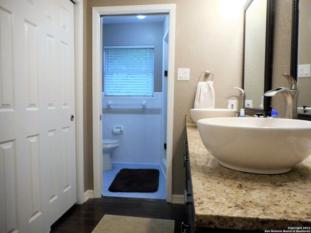 3715 TWISTED OAKS DR, San Antonio, TX 78217