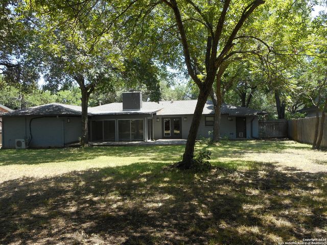 3715 TWISTED OAKS DR, San Antonio, TX 78217