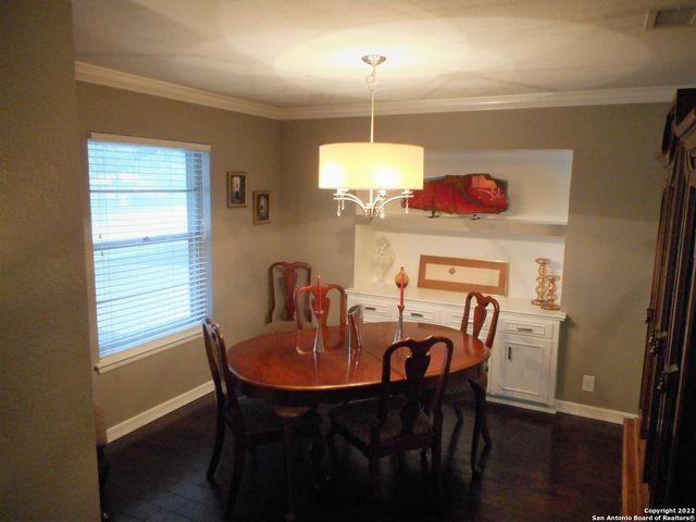 3715 TWISTED OAKS DR, San Antonio, TX 78217