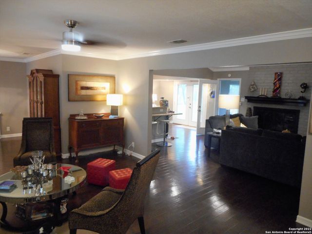 3715 TWISTED OAKS DR, San Antonio, TX 78217