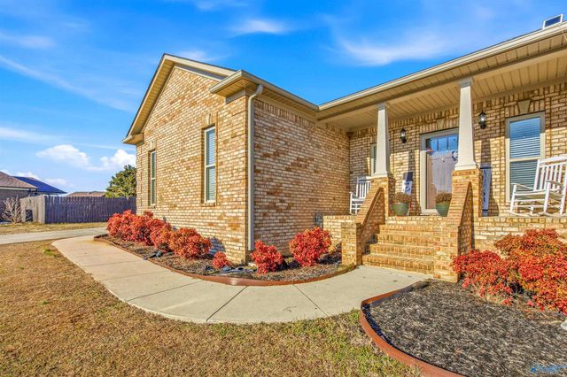 21198 Barley Terrace Drive, Elkmont, AL 35620