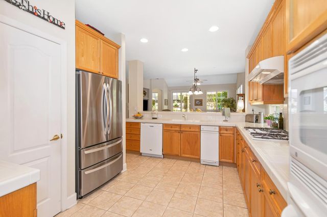 3812 Park Dr, El Dorado Hills, CA 95762