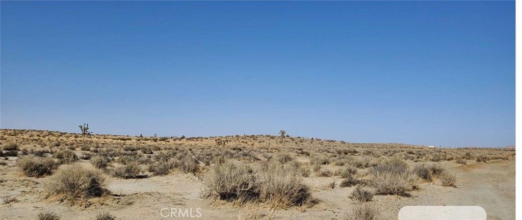 Image 8 of property listing at 24200 E Avenue O, Lancaster, CA 93591