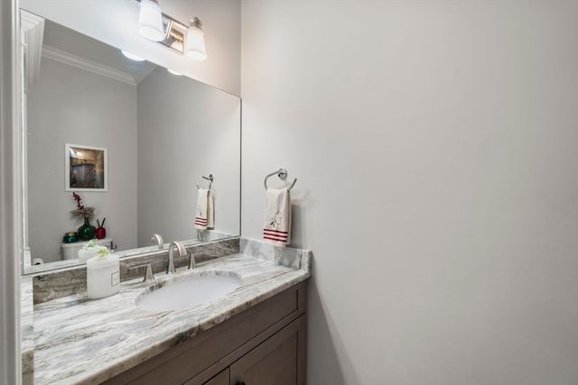 24 Lynn Dr, Attleboro, MA 02703