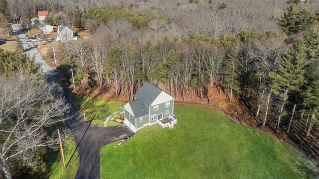 24 Lynn Dr, Attleboro, MA 02703