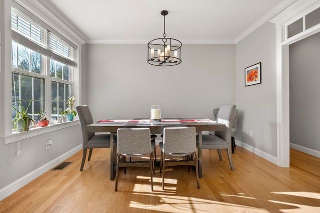 24 Lynn Dr, Attleboro, MA 02703