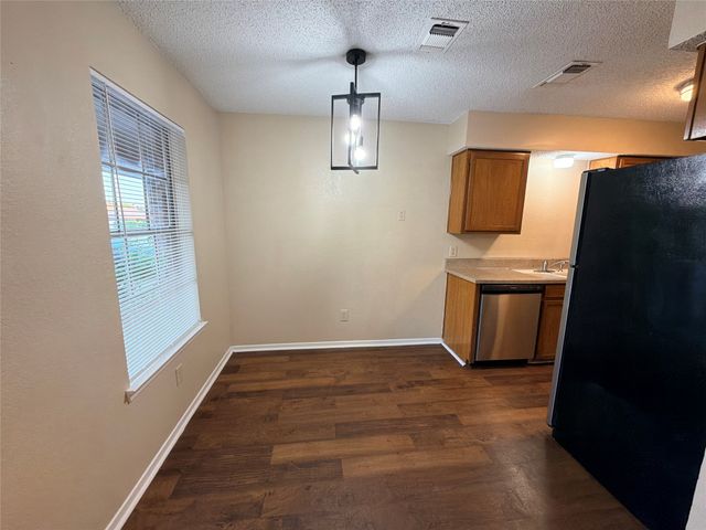 5804 Tinsley Drive, Arlington, TX 76017