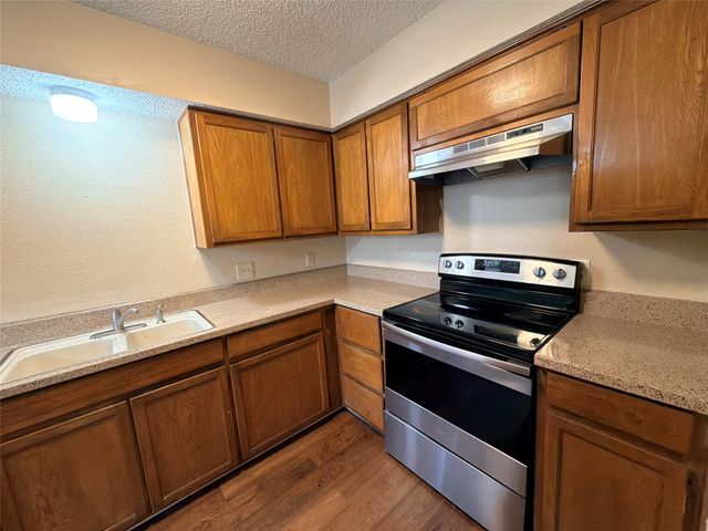 5804 Tinsley Drive, Arlington, TX 76017