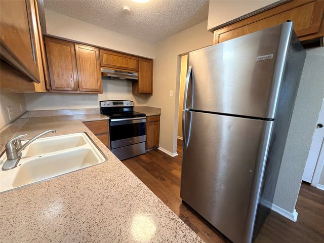 5804 Tinsley Drive, Arlington, TX 76017