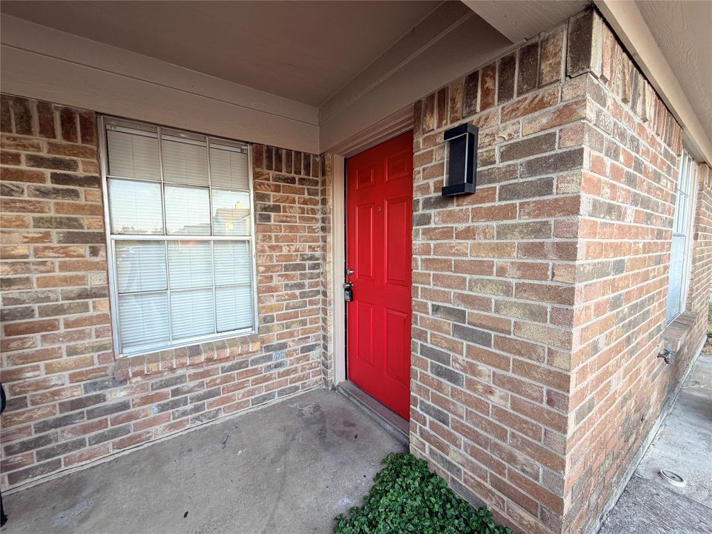 5804 Tinsley Drive, Arlington, TX 76017