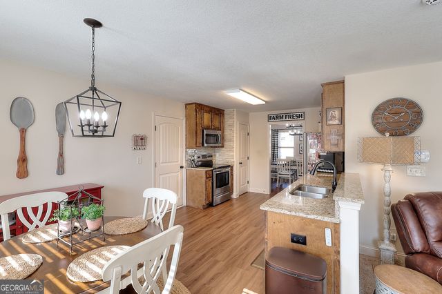 25 Cambridge Farms Drive, Hoschton, GA 30548