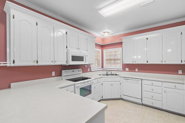 308 Kirkwood, Dothan, AL 36303