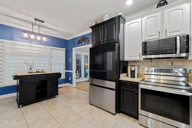 2605 Halifax Drive, Kingsport, TN 37660