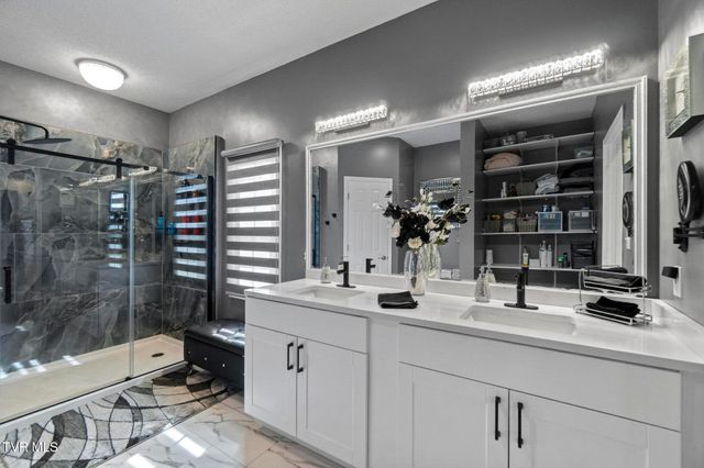 2605 Halifax Drive, Kingsport, TN 37660