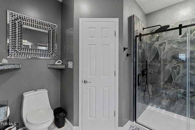 2605 Halifax Drive, Kingsport, TN 37660