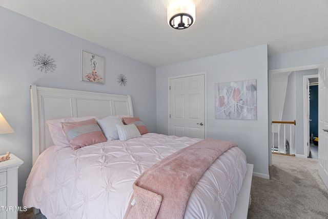 2605 Halifax Drive, Kingsport, TN 37660