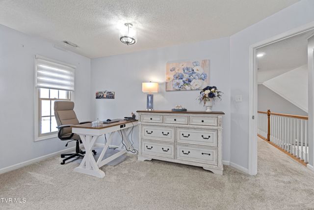 2605 Halifax Drive, Kingsport, TN 37660