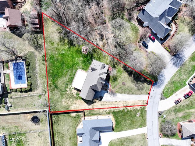 2605 Halifax Drive, Kingsport, TN 37660