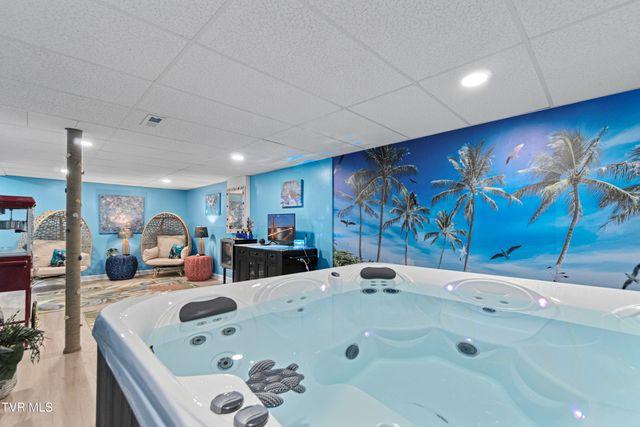 2605 Halifax Drive, Kingsport, TN 37660