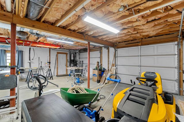 2605 Halifax Drive, Kingsport, TN 37660