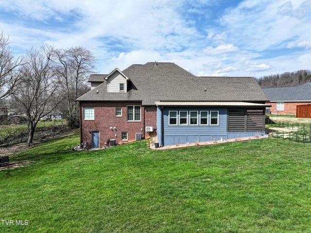 2605 Halifax Drive, Kingsport, TN 37660