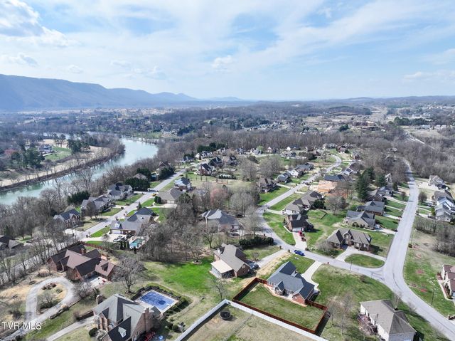 2605 Halifax Drive, Kingsport, TN 37660