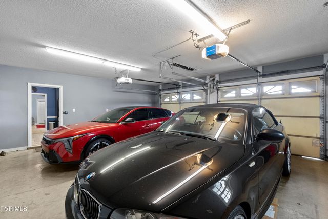 2605 Halifax Drive, Kingsport, TN 37660