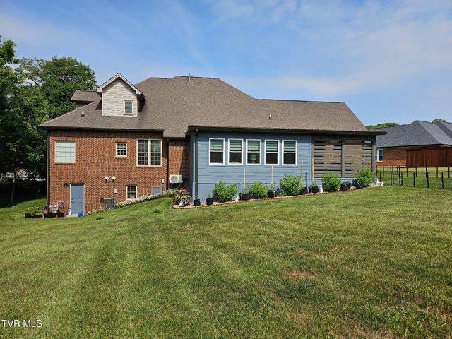 2605 Halifax Drive, Kingsport, TN 37660