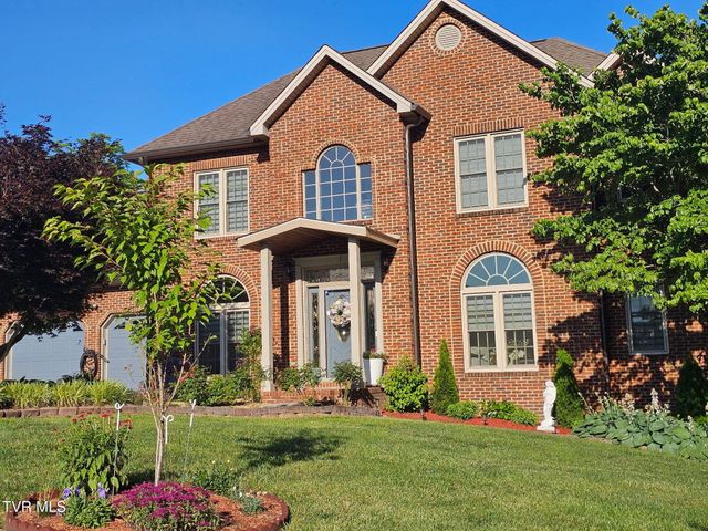 2605 Halifax Drive, Kingsport, TN 37660