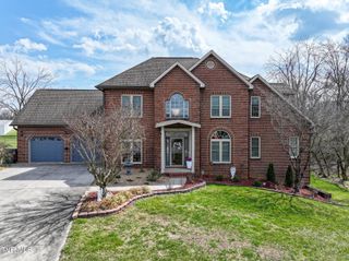 2605 Halifax Drive, Kingsport, TN 37660