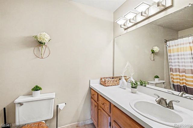 44643 Connecticut Court, Clinton Township, MI 48038