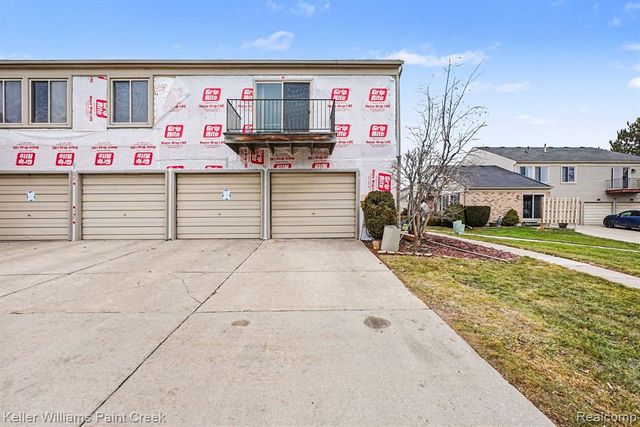 44643 Connecticut Court, Clinton Township, MI 48038