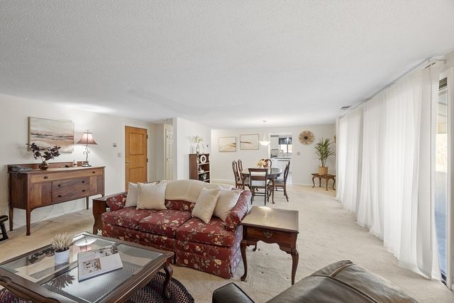295 W. Wyoming Avenue 10C, Stoneham, MA 02180