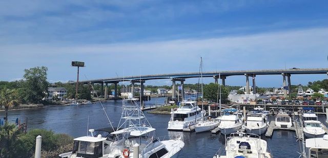 1204 Pine Valley Rd., North Myrtle Beach, SC 29582