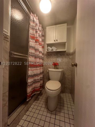 6700 Cypress Rd 111, Plantation, FL 33317