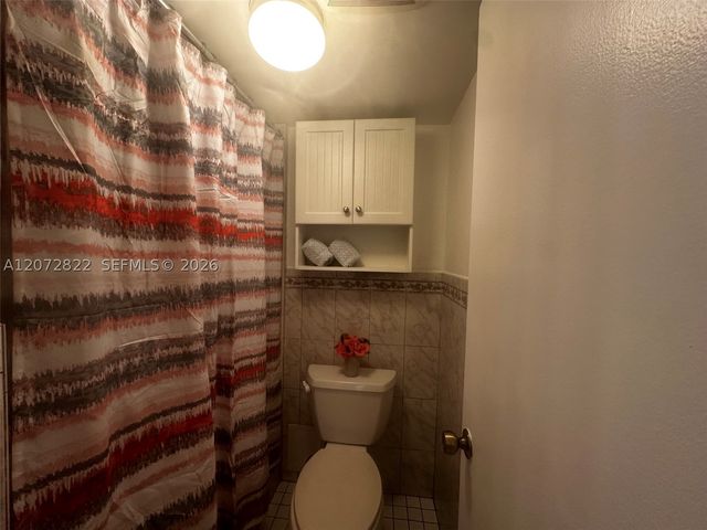 6700 Cypress Rd 111, Plantation, FL 33317