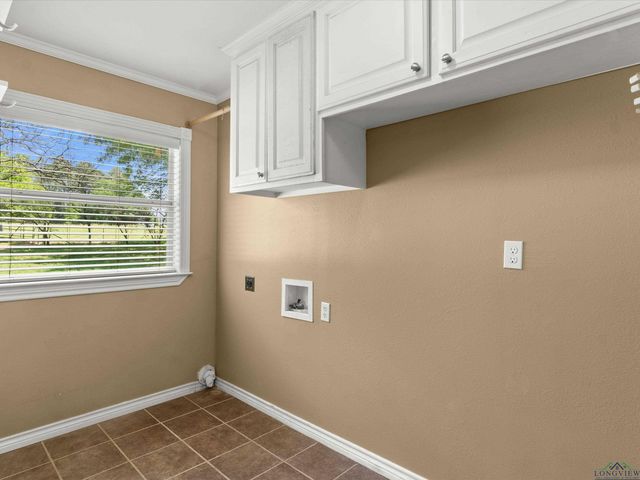 1137 FM 2985, Hughes Springs, TX 75656