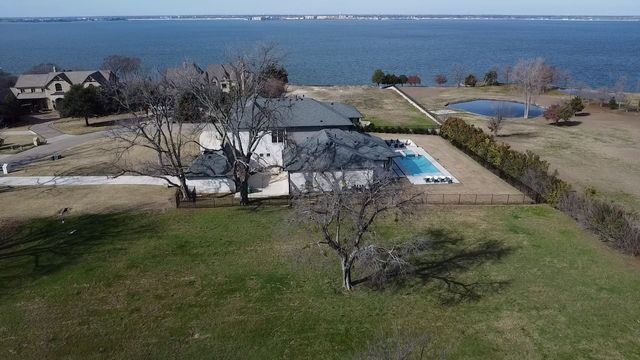 8 Terrabella Lane, Heath, TX 75032