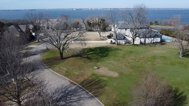 8 Terrabella Lane, Heath, TX 75032