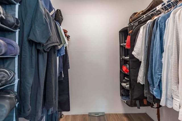 170 Lakeview Drive 203, Weston, FL 33326