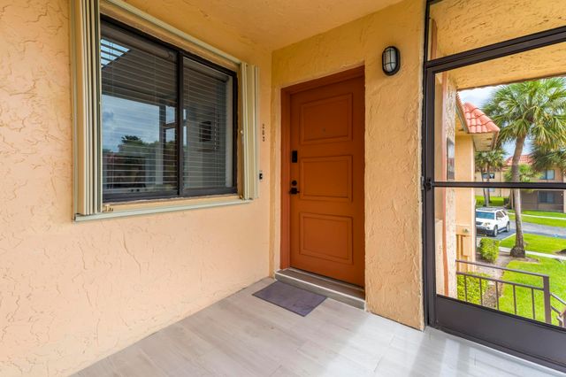 170 Lakeview Drive 203, Weston, FL 33326