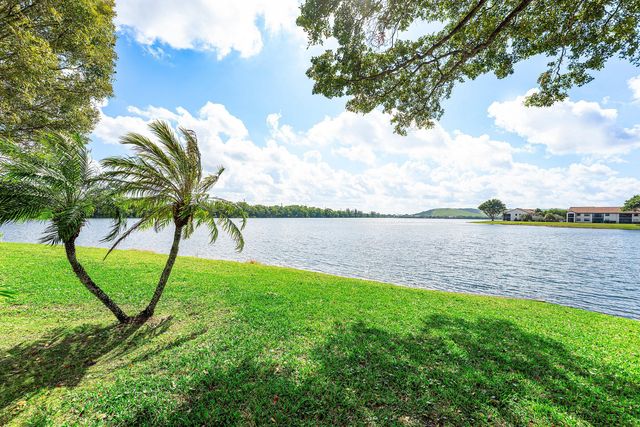 109 Liberty Court 109, Deerfield Beach, FL 33442